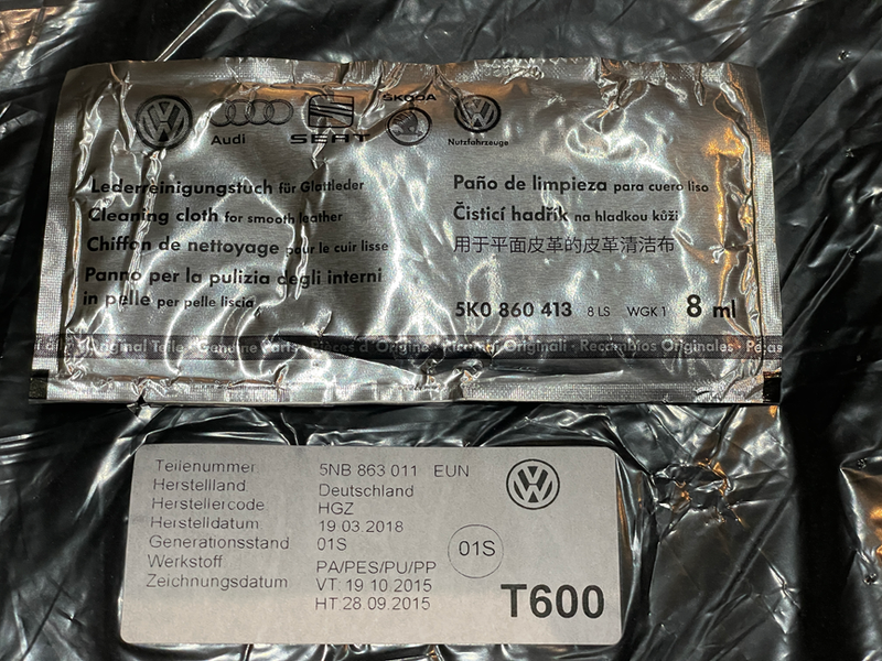 ست کامل کفپوش کامل موکتی داخل اتاق تیگوان آکبند