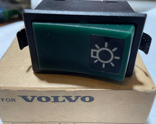 کلید چراغ جلو کامیون ولوو N10/N12/F12